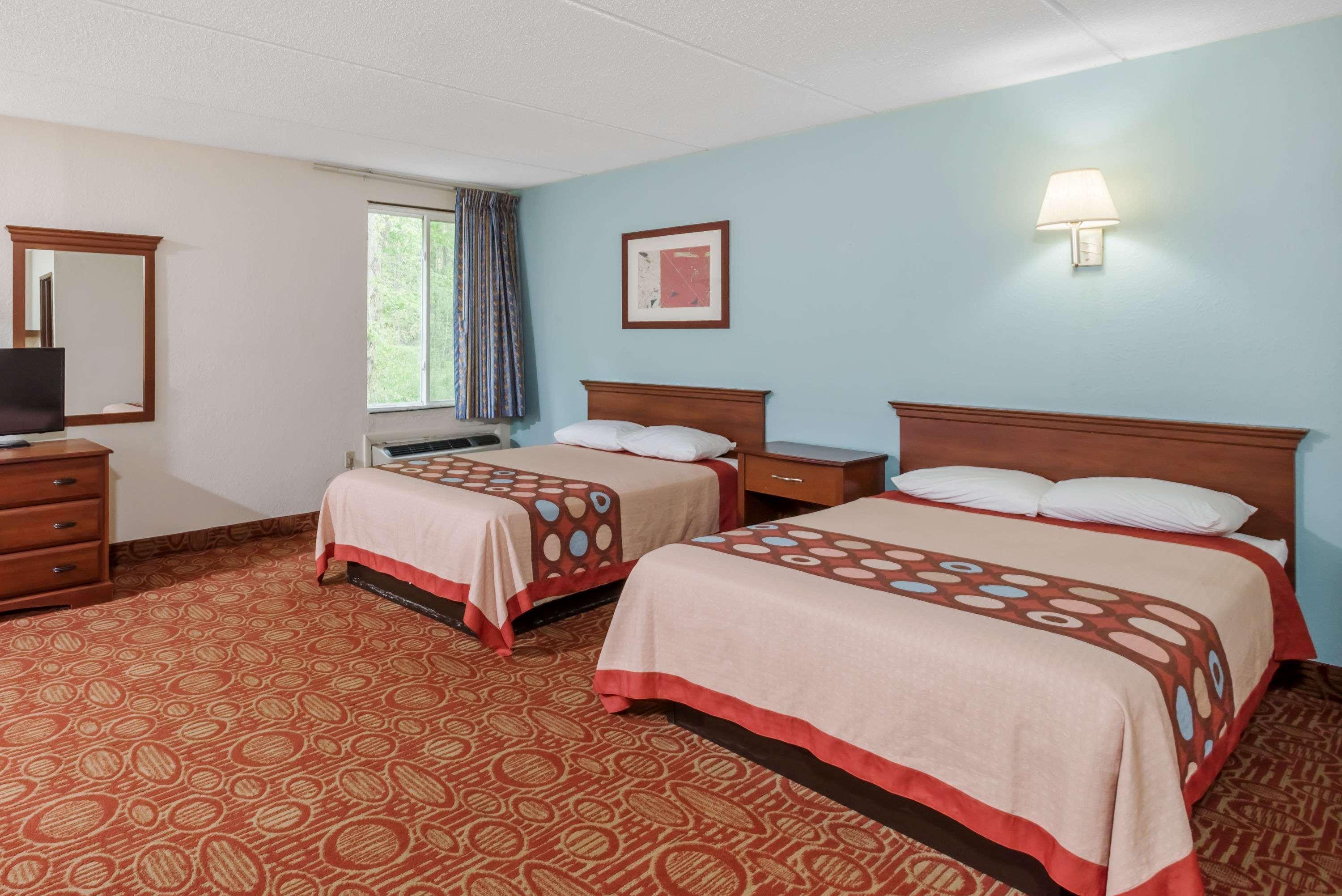 Motel Super 8 By Wyndham Danbury Extérieur photo