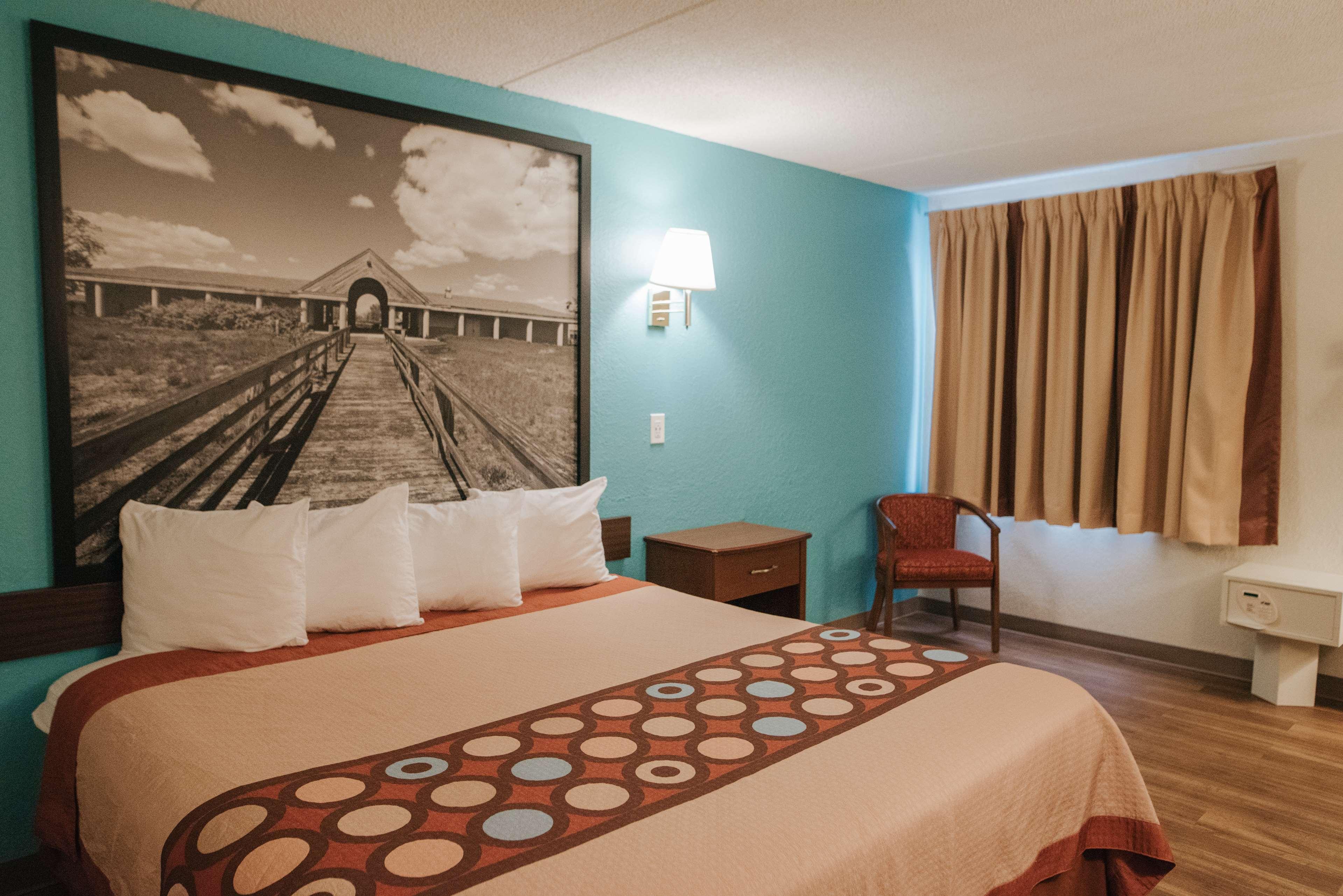 Motel Super 8 By Wyndham Danbury Extérieur photo